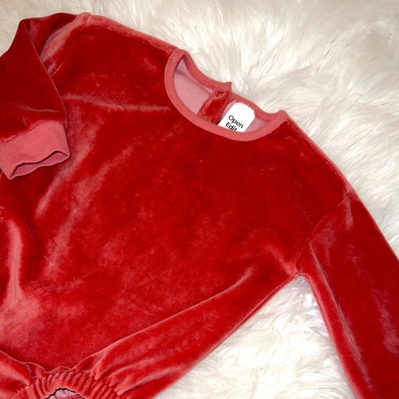 Nordstrom’s red velvet romper NWT 9/12M - Picture 1 of 5